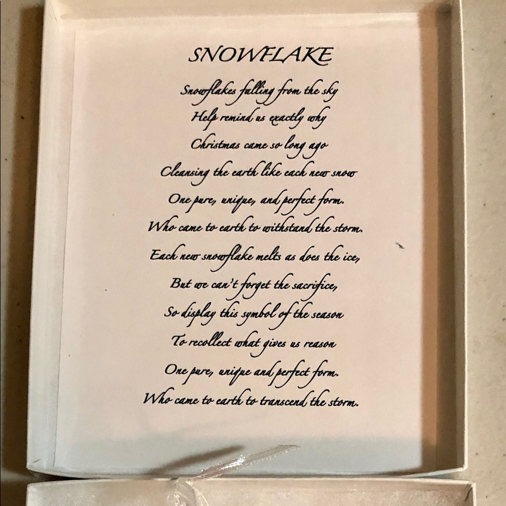Snowflakes and icicles - Picture 2 of 3